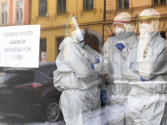 Nových obetí je vyše sto, v nemocniciach je doteraz najviac ľudí