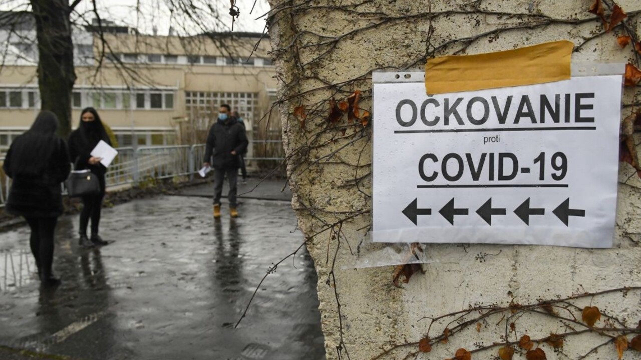 Ľudia sa objednajú na očkovanie a často neprídu. Nerobte to, prosí UNLP