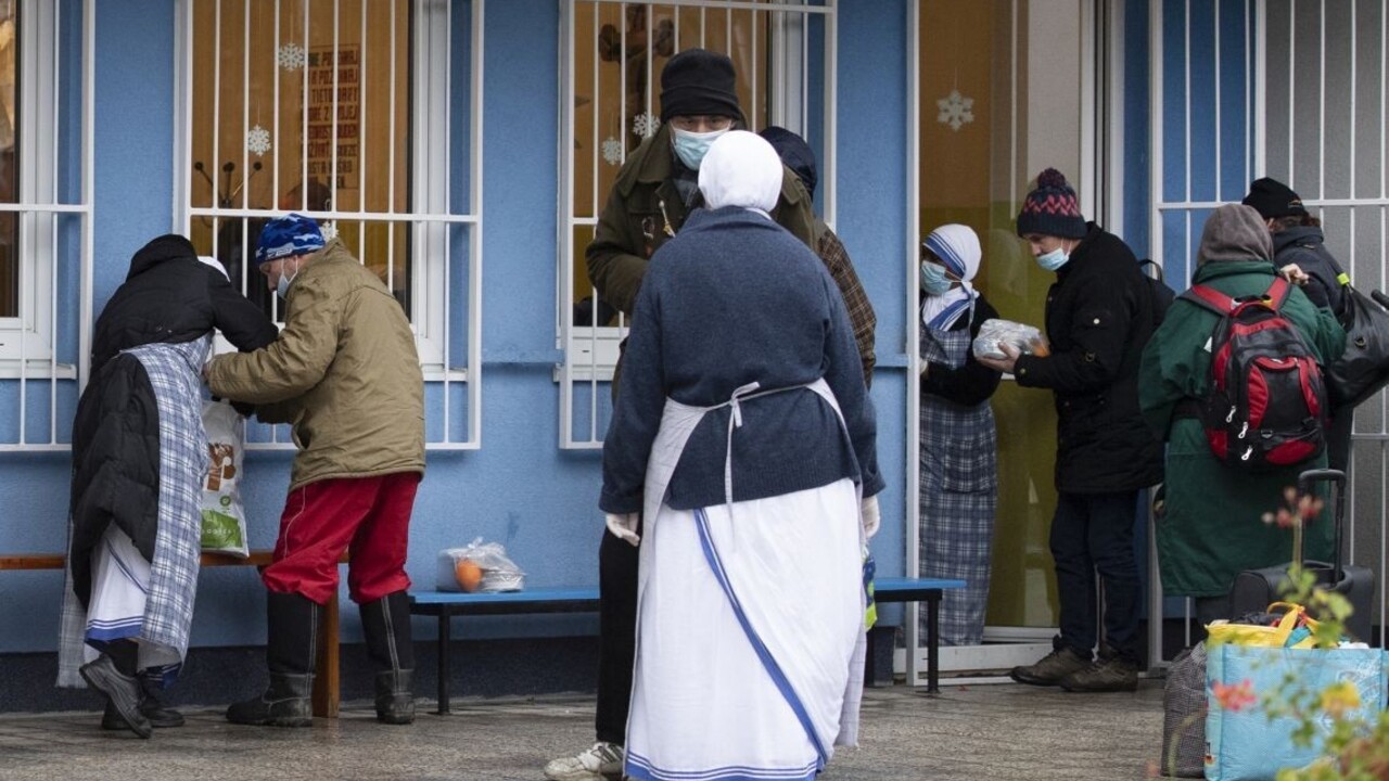 V Bratislave je nové ohnisko, vírus sa šíri medzi ľuďmi bez domova