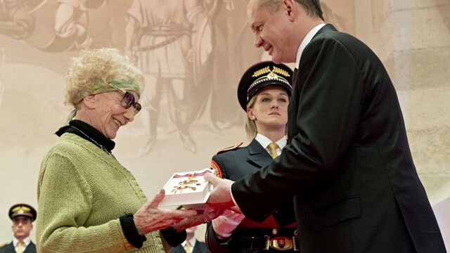 Zomrela herečka, ktorá prežila holokaust, Dalma Špitzerová