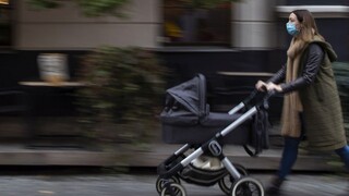 Máme už takmer 3900 obetí nákazy, nemocnice zostávajú plné