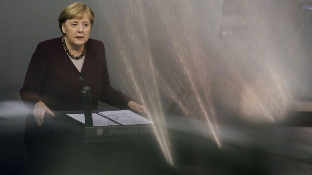 Merkelovú aj na sklonku kariéry politika baví, má rada úlohy