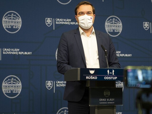 Vrchol 2. vlny máme za sebou. Britský variant zostáva problémom