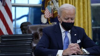Biden má za sebou prvé telefonáty, kontaktoval kanadského premiéra