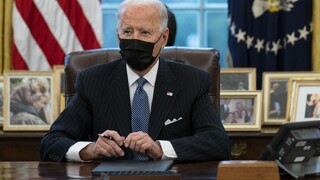 Biden telefonoval s Putinom. Témou rozhovoru bol aj Navaľný