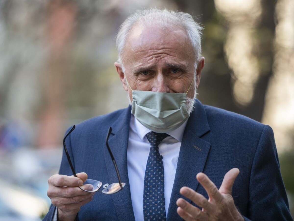 Mičovský je na odvolanie, tvrdí Smer. Ministerstvo vraj nefunguje
