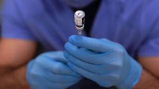 AstraZeneca mešká s dodávkami vakcín, vykonali inšpekciu
