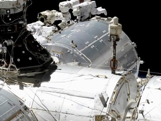 Vybrali štyroch turistov, ktorí poletia na ISS. Lístok stojí milióny
