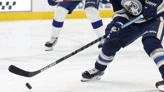 NHL: Columbus predĺžil sériu výhier, v Chicagu ju zariadil Bjorkstrand