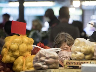 Podozrivo drahý potravinový katalóg nefunguje, tvrdí Mičovský