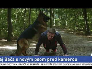 Pred kamerami opäť so psíkom, Bača natočil seriál