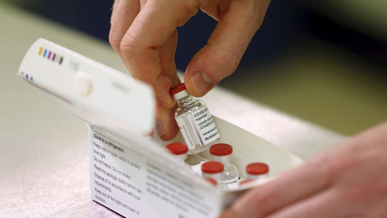 AstraZeneca navýši dodávky pre EÚ, očakávali o polovicu viac