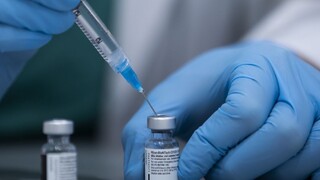 O výrobe vakcín na Slovensku sa už rokuje, potvrdil Krajčí