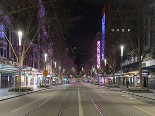 Pre jedného pozitívneho spustili v dvojmiliónovej metropole lockdown