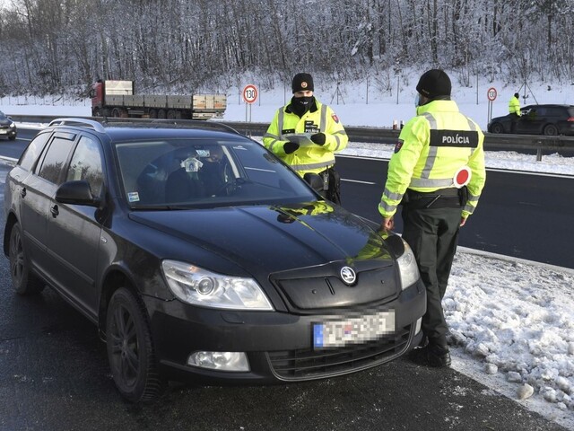 V niektorých okresoch sa bez testu nepohnete. Tu je ich zoznam
