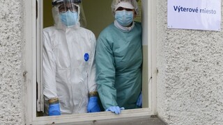 Vírus si vyžiadal vyše sto obetí, nových nakazených je takmer tritisíc