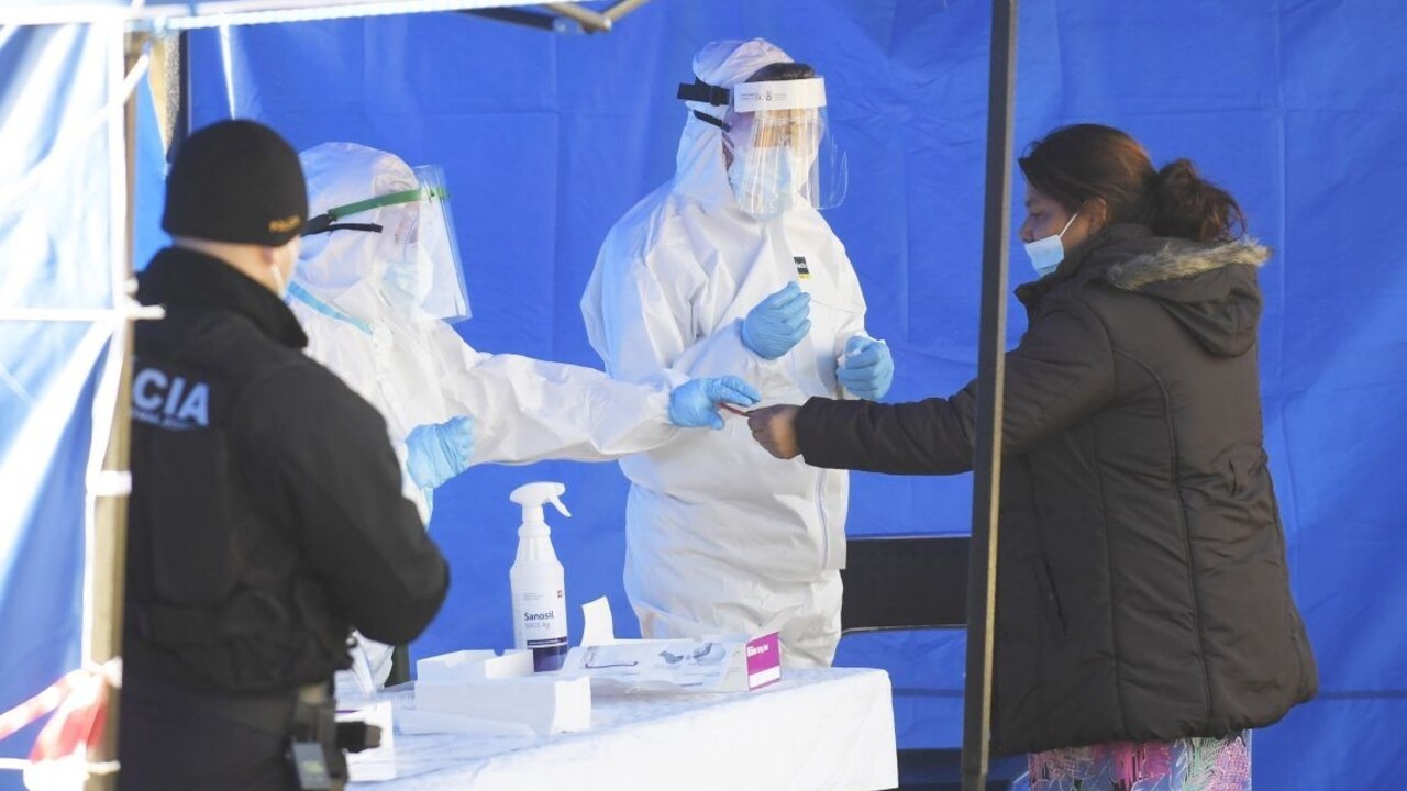 Skupina Rómov v Zlatých Moravciach musela ísť do izolácie