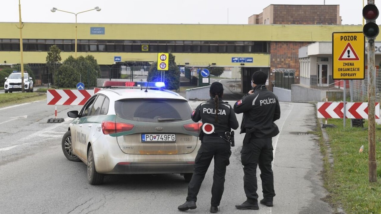 Do Rakúska potrebujú test aj pendleri, musia sa i registrovať