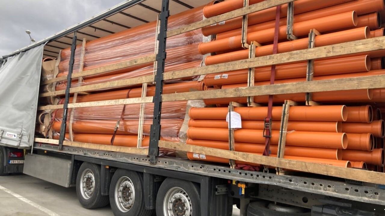 Maročan pricestoval v podvozku. Stopli ho až nitrianski colníci