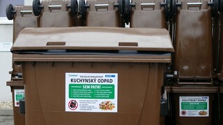 Zberné nádoby na kuchynský odpad pribúdajú, niekde spustili aj kampaň