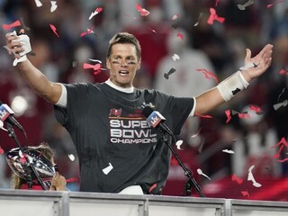 Veľkolepé oslavy v Super Bowle: Tom Brady získal siedmy titul