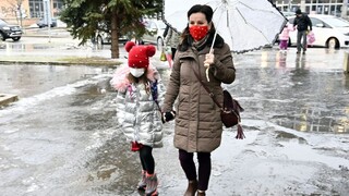 Niektoré mestá otvárajú školy postupne. Sú však ostražité