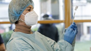 Prídu k nám milióny vakcín, prioritne chcú očkovať učiteľov