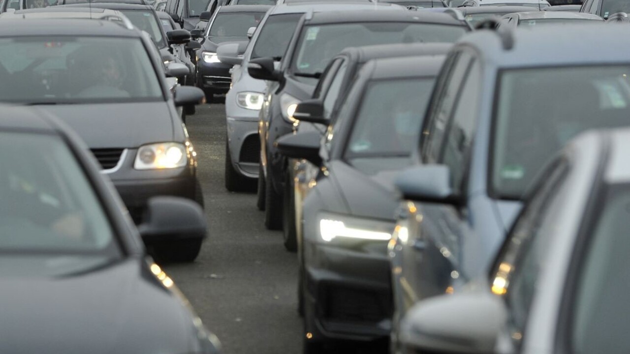 Vodiči boli zúfalí, na hraniciach s Rakúskom čakali štyri hodiny