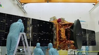 Je to prvá arabská medziplanetárna misia. Sonda Nádej sa blíži k Marsu