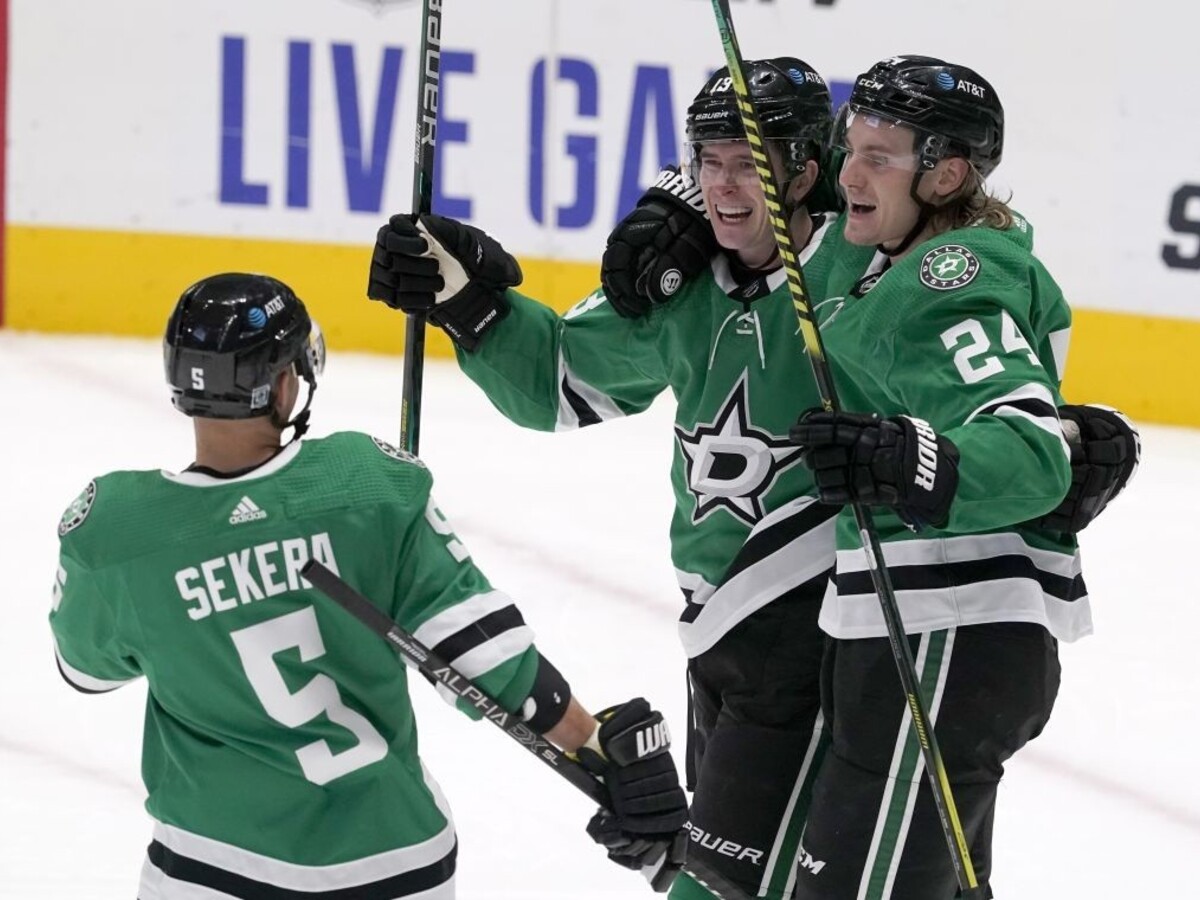 NHL: Tampa prerušila sériu víťazstiev, zastavila ju Florida