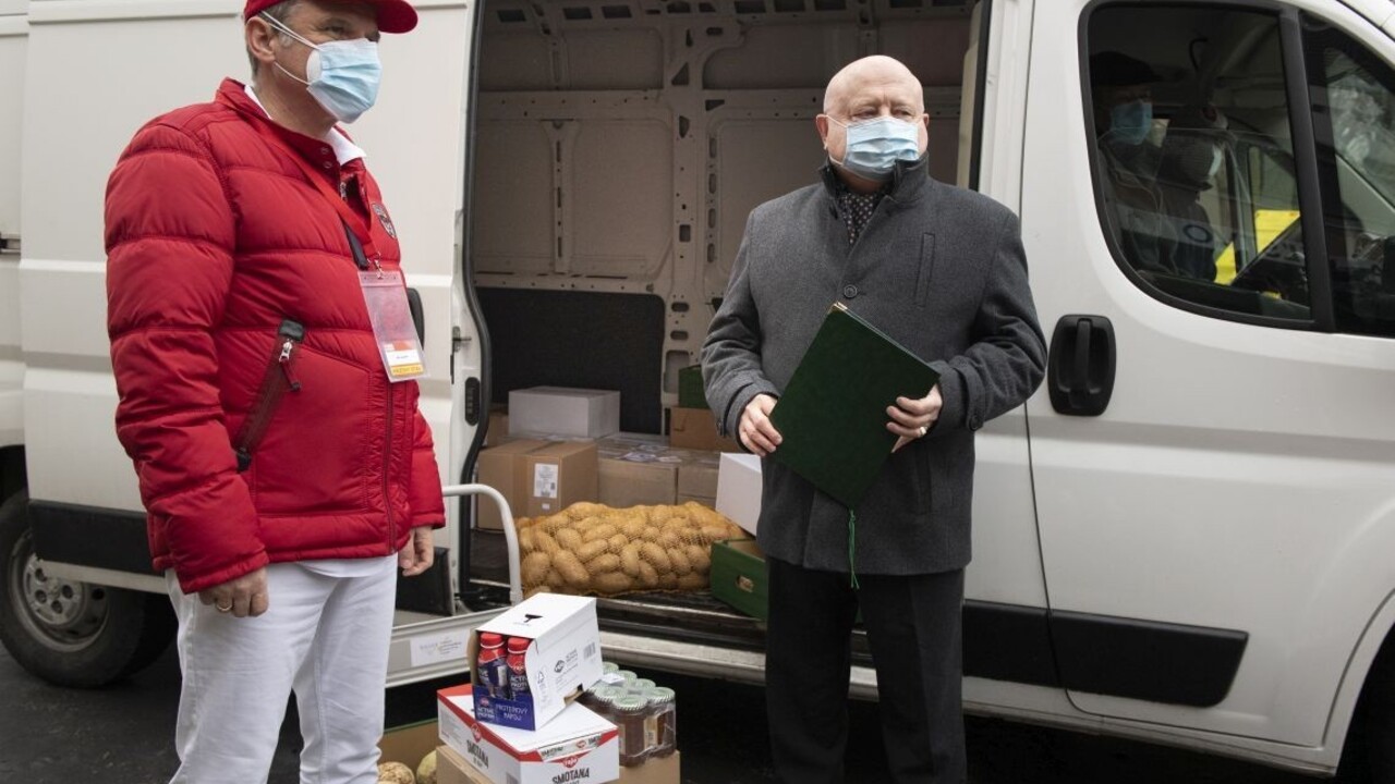 Vy pomáhate, my ďakujeme. Tony potravín dostanú záchrancovia krajiny