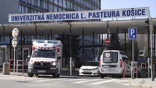 V košickej nemocnici úraduje britská mutácia. Pacientov pribúda