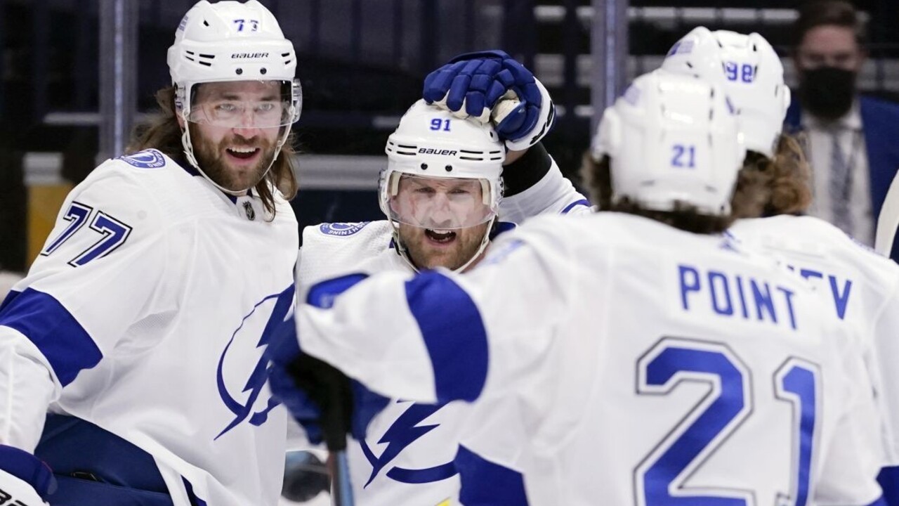 NHL: Tampa rozdrvila Floridu, Tatar a Halák čas na ľade nedostali