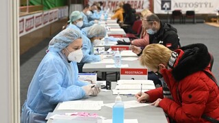 Slováci menia názor na očkovanie, ukazuje nový prieskum