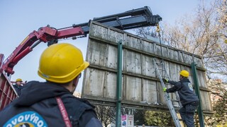 Samosprávy bojujú s reklamným smogom, pomôcť im má novela