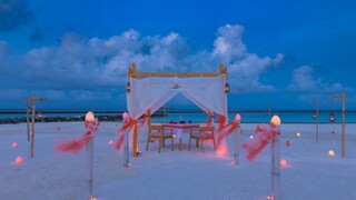 Jednu z najromantickejších dovoleniek nájdete v Indickom oceáne. Pozrite si to najlepšie z Tour De Maldivy