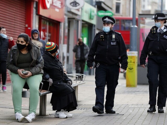 Spolupracovník TA3 P. Mikitič o sprísnení režimu príchodu do Británie