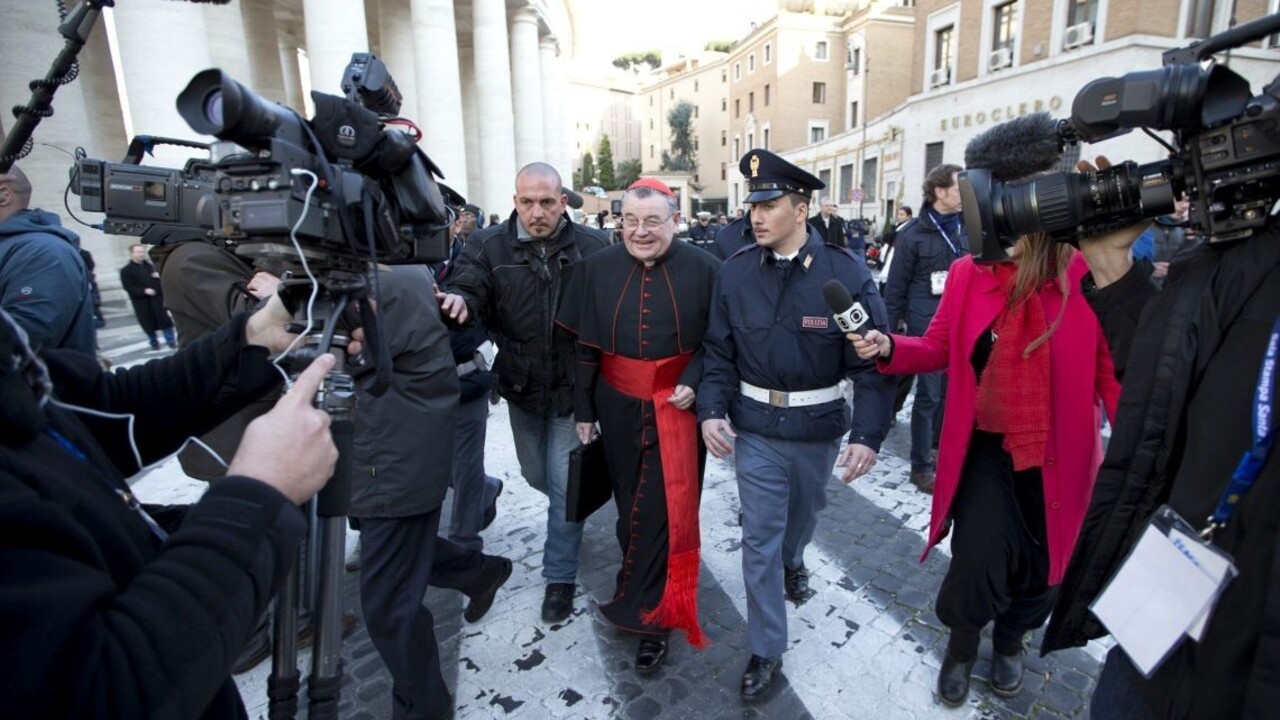 Koronavírus je čínska biologická zbraň, kázal český arcibiskup