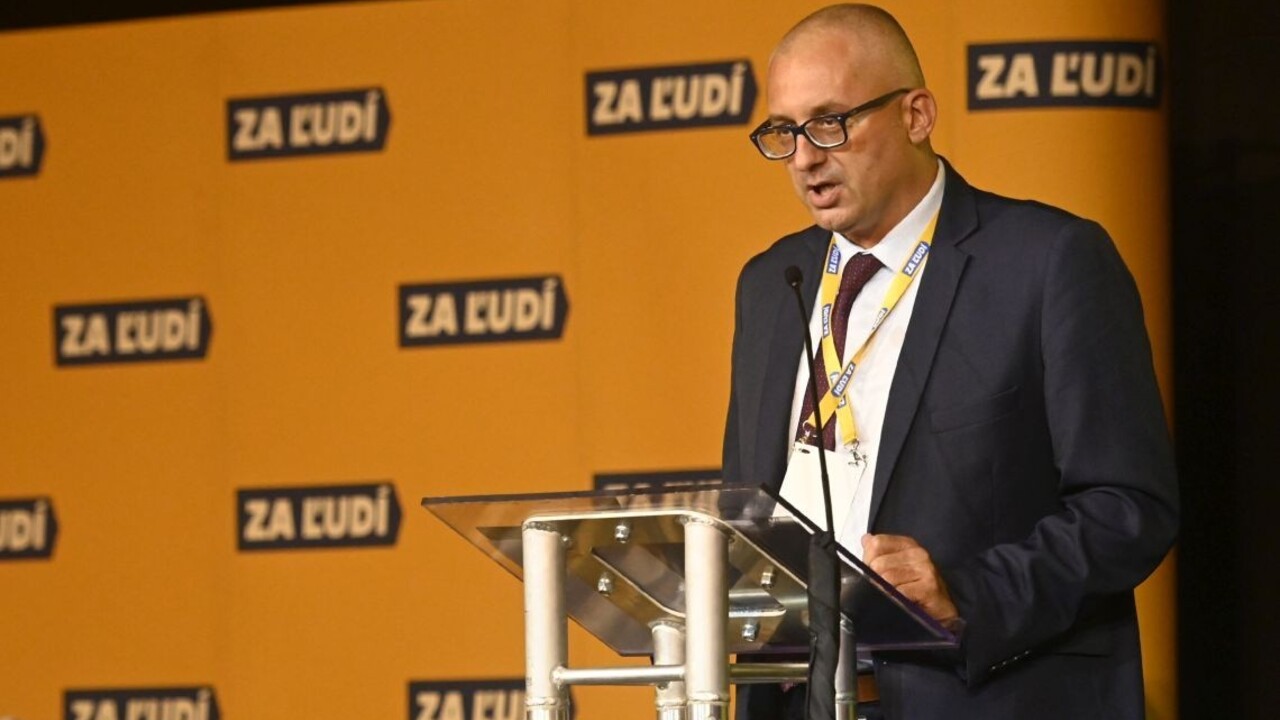 Neprekvapilo nás to, reagovalo OĽANO na odchod Kollára