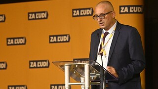 Neprekvapilo nás to, reagovalo OĽANO na odchod Kollára