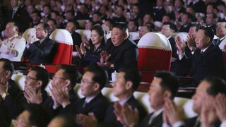 Kimova manželka sa po viac ako roku objavila na verejnosti