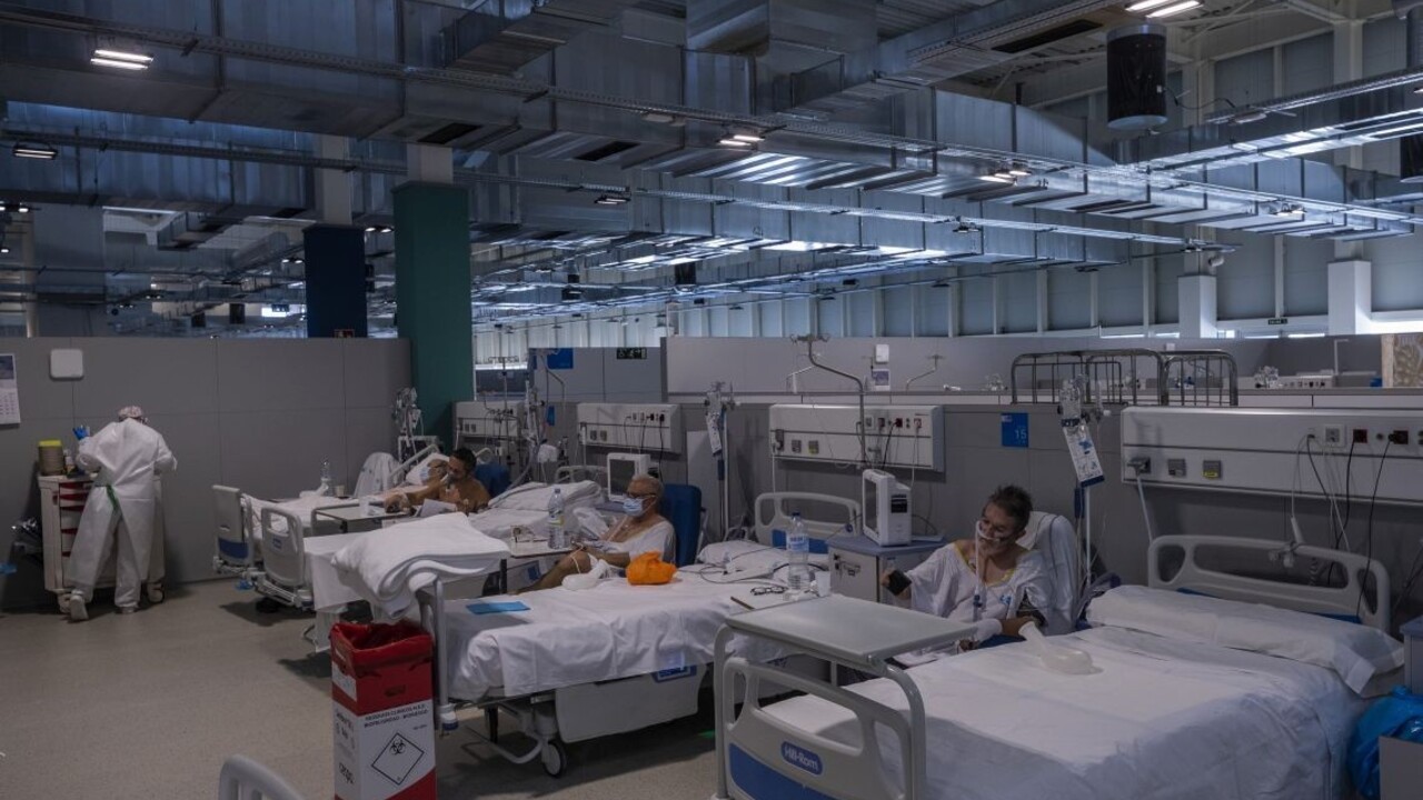 O pol milióna menej. Počet nových prípadov koronavírusu klesol