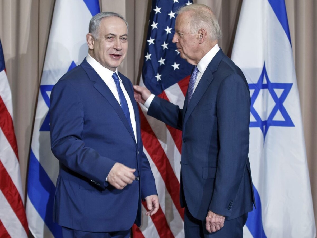 Neobvyklé. Biden volal s Netanjahuom, s telefonátom si dal načas