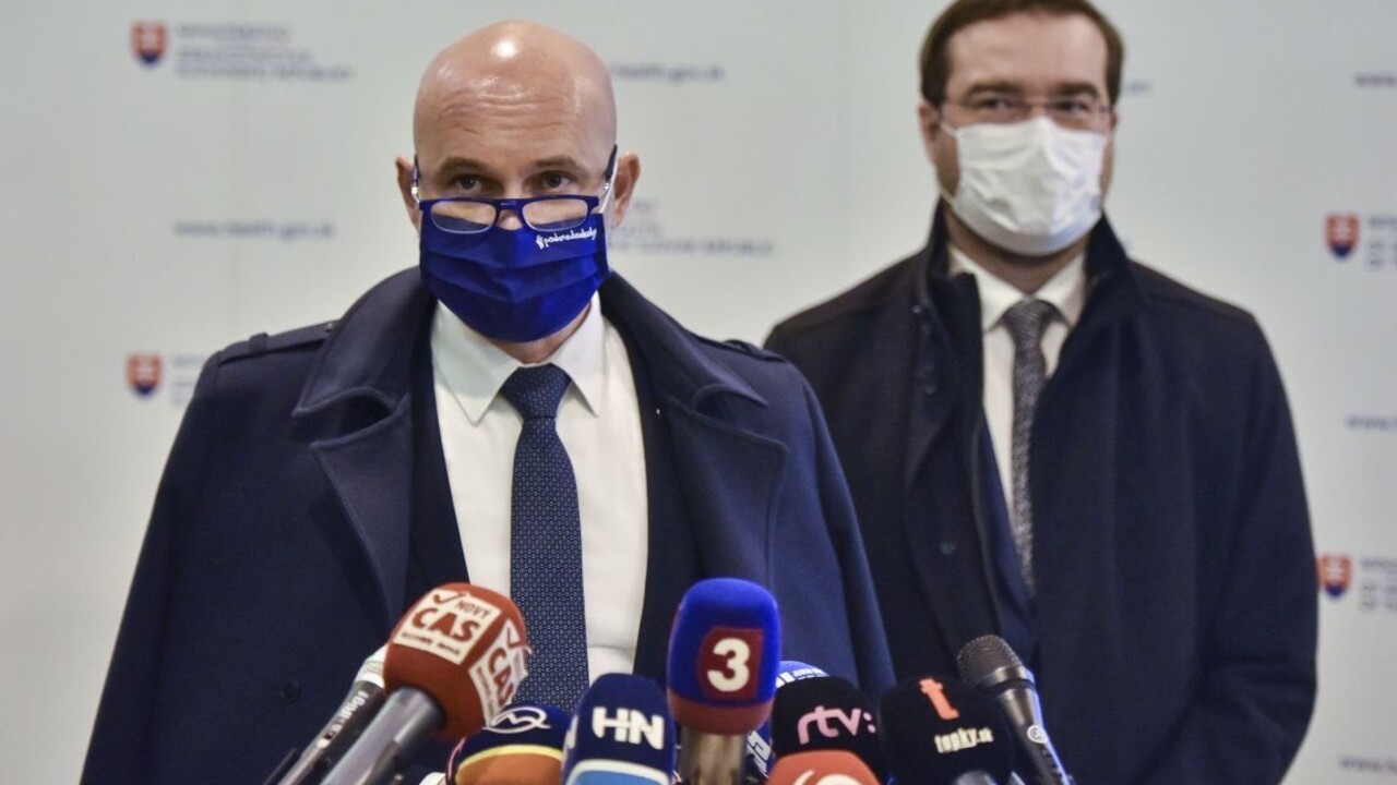 Očkovacích miest pre učiteľov bude viac, zvýši sa aj počet vakcín