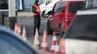 Pendlerka cestovala s falošným testom, policajtov neoklamala
