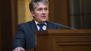 Petrák si získal rešpekt oponentov. Rodine kondolovala i Čaputová