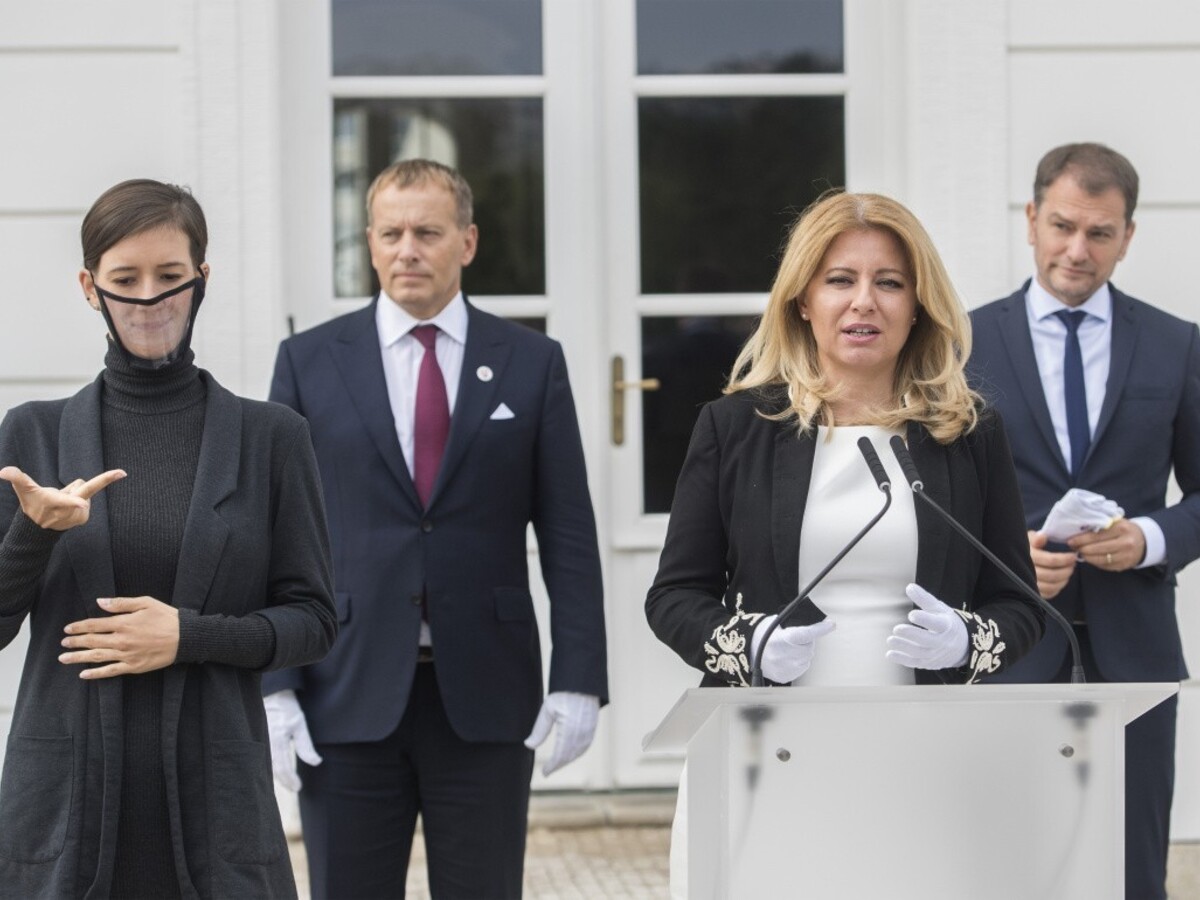 Situácia je vážna. Čaputová pozvala Kollára a Matoviča do paláca