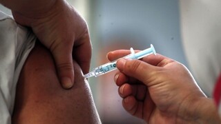 Maďari očkujú čínskou vakcínou, na európsku agentúru nepočkali