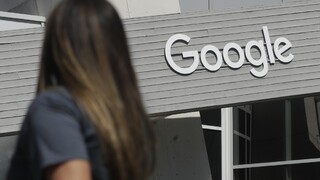 Facebook i Google budú platiť médiám. Zákon prešiel v Austrálii
