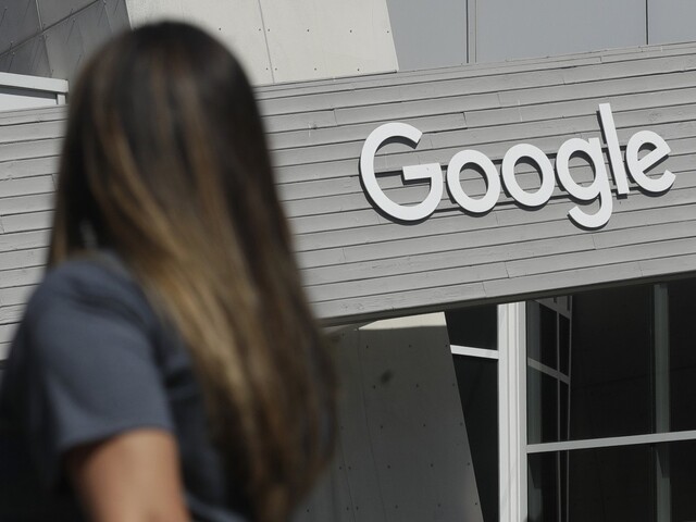 Facebook i Google budú platiť médiám. Zákon prešiel v Austrálii